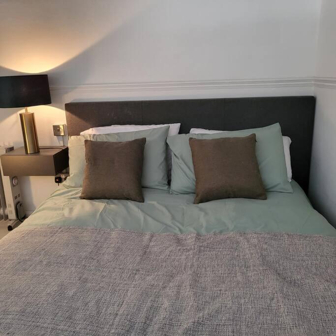 21 Mini Loft Apartment - Great Location - Comfy King Size Bed ブライトン エクステリア 写真